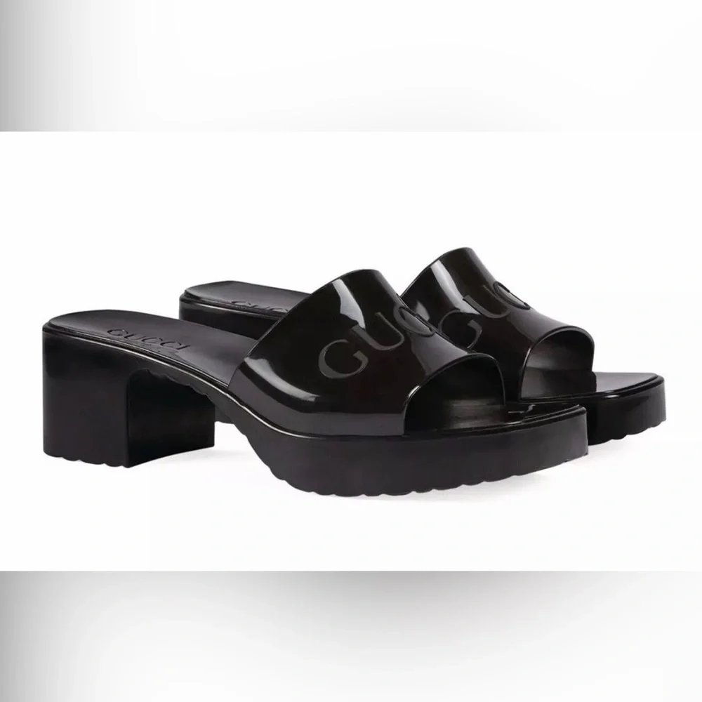 GUCCI Black Slip On Rubber Sandal Short Stack Heel EU 39